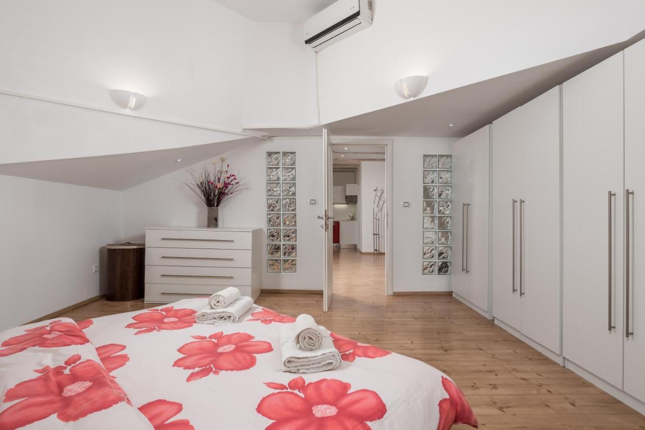 Sweet Nest Under The Dome Apartment Рийека Екстериор снимка